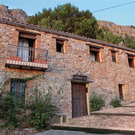 Gasthaus Alma De Villuercas Cabañas del Castillo Exterior foto