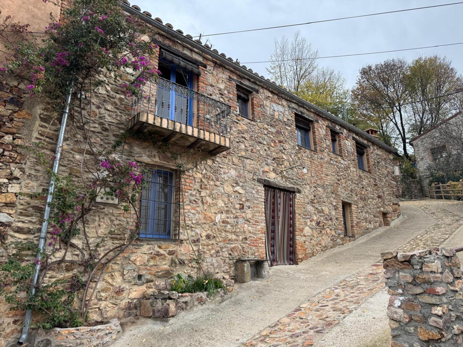 Gasthaus Alma De Villuercas Cabañas del Castillo Exterior foto