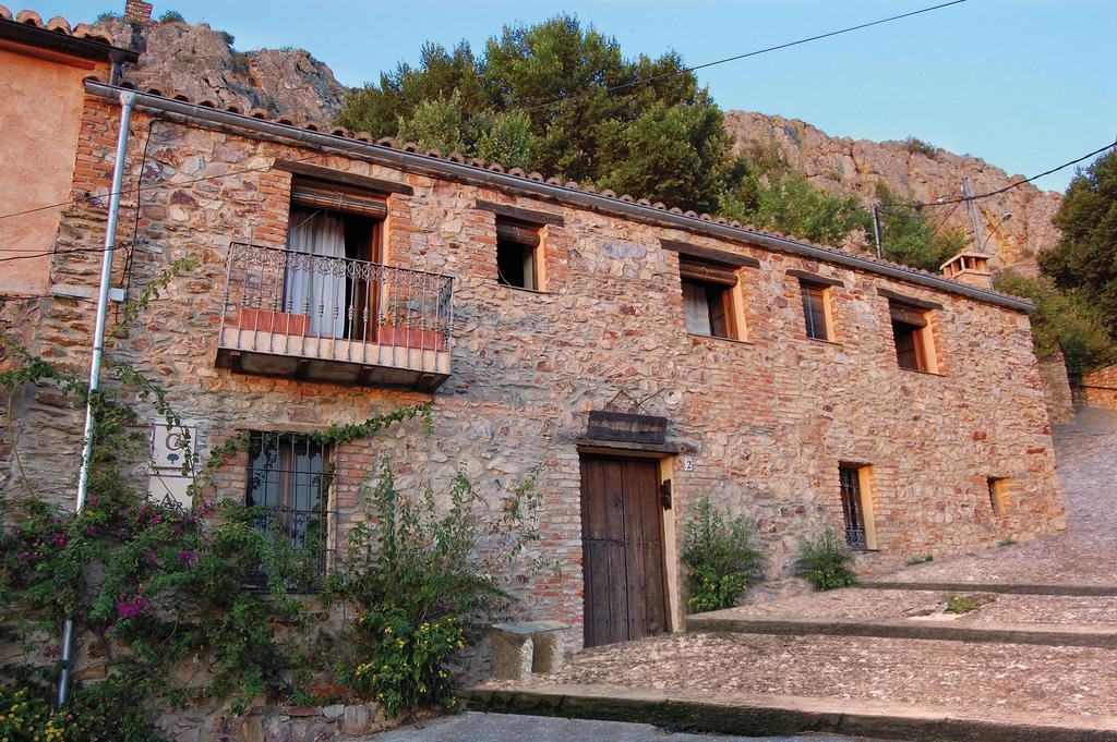 Gasthaus Alma De Villuercas Cabañas del Castillo Exterior foto